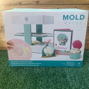 We R Memory Keepers Mold Press Vacuform Machine-White -661033 P42